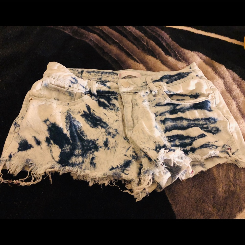 Women shorts